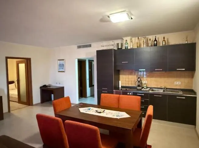 двуспален сънсет ризорт с фронтален изглед към море Apartman *