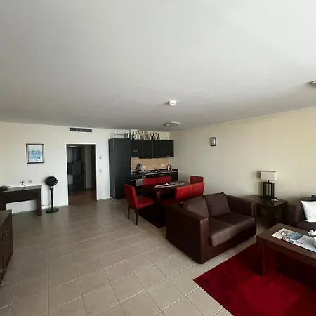 двуспален сънсет ризорт с фронтален изглед към море Apartment *