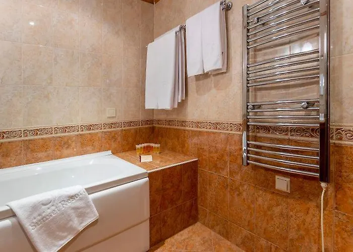 двуспален сънсет ризорт с фронтален изглед към море Pomorie